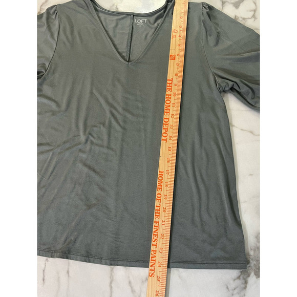 Women's Loft Factory Top, V-Neck, 3 Quarter Sleeves, Khaki, Medium - Picture 7 of 8